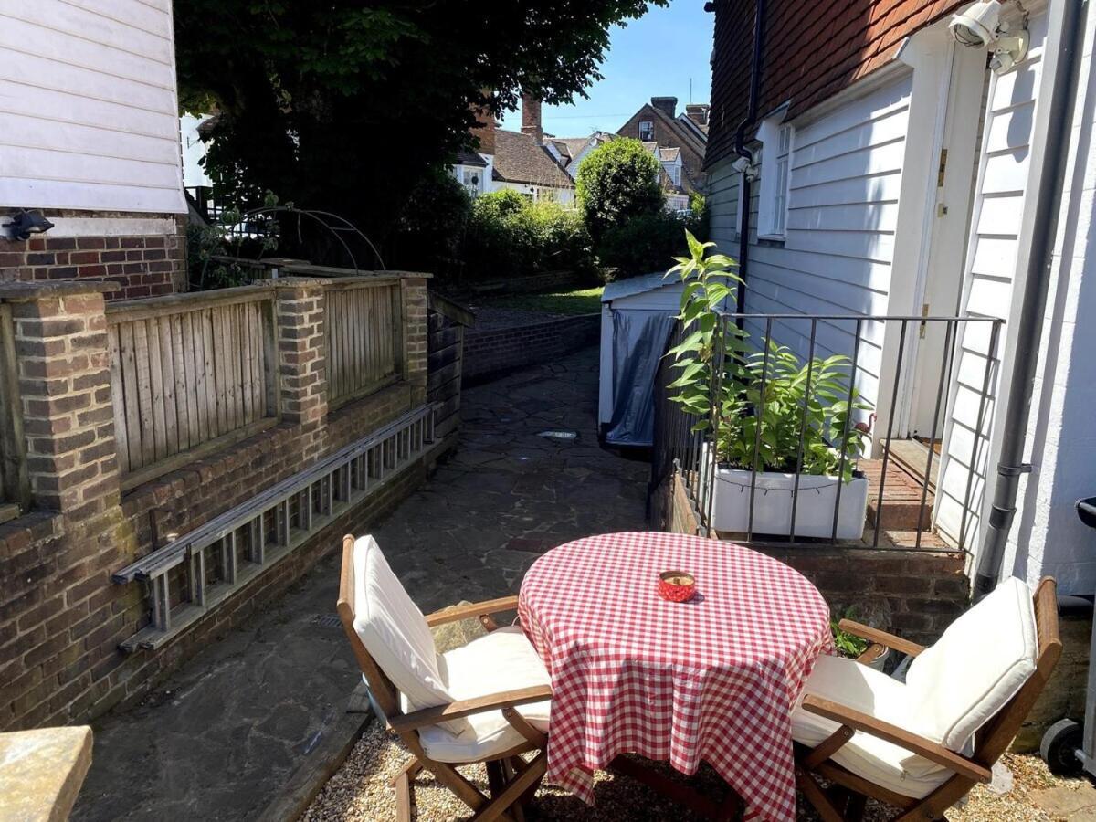 Chestnut Tree Cottage, 7 High Street Ardingly Dış mekan fotoğraf