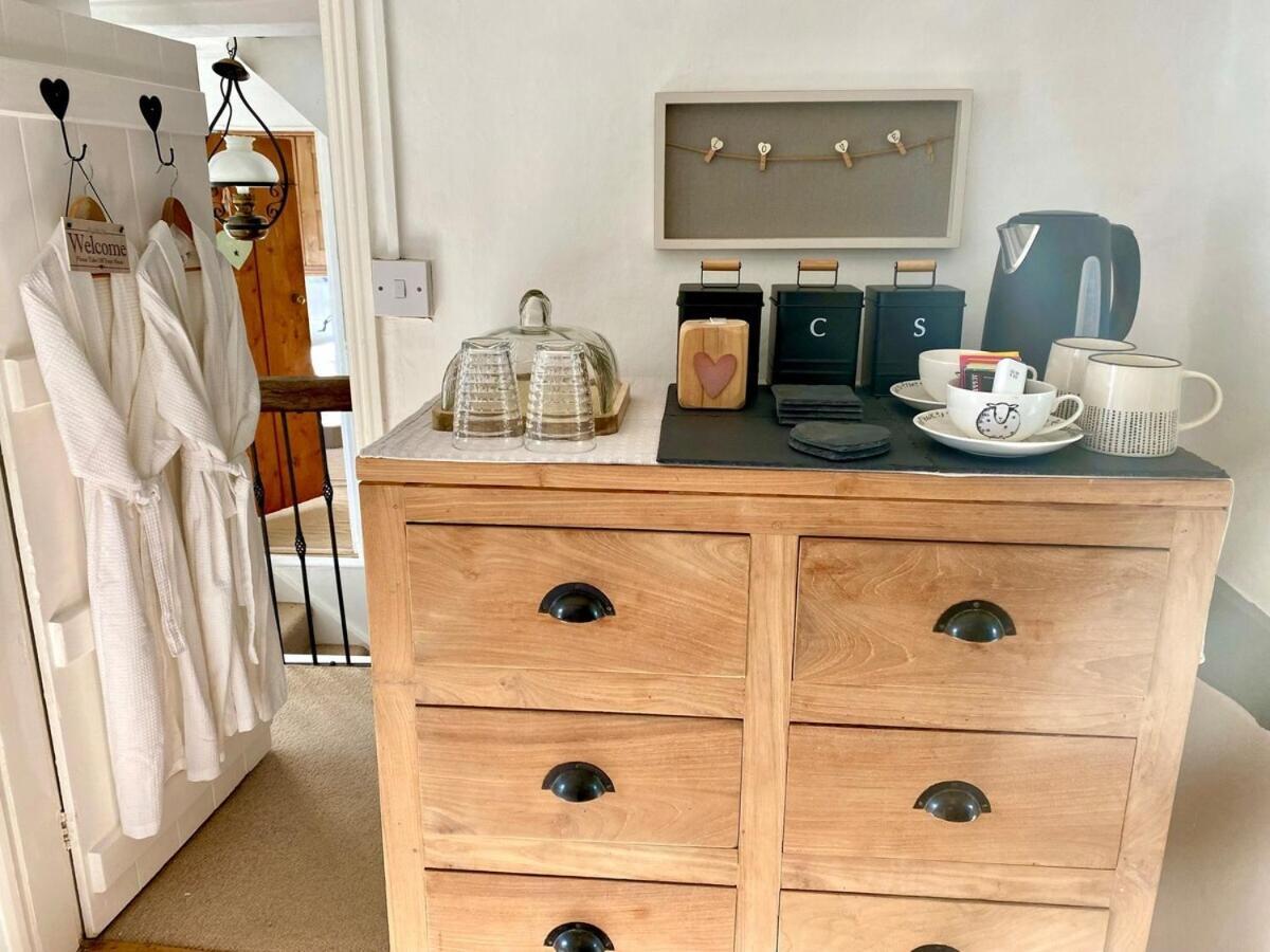 Chestnut Tree Cottage, 7 High Street Ardingly Oda fotoğraf