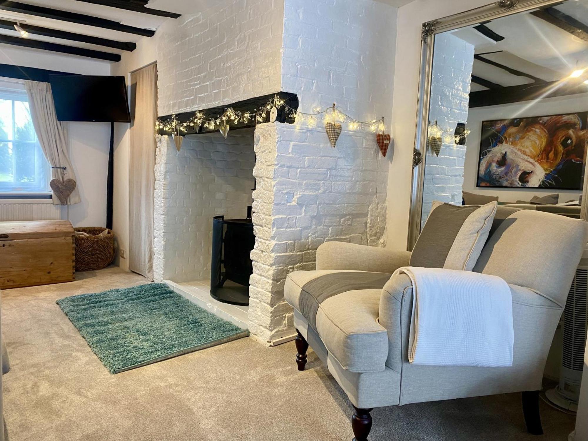 Chestnut Tree Cottage, 7 High Street Ardingly Oda fotoğraf
